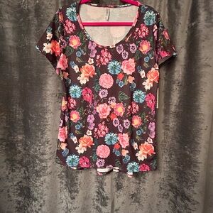 LuLaRoe Classic T-shirt